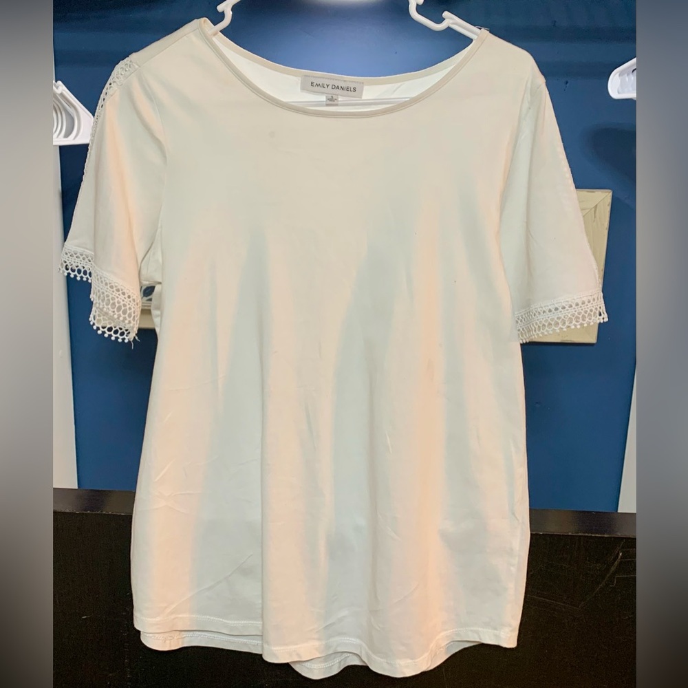 White Fitted Embellished Short Sleeve Tee